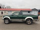 Nissan Navara NP300 Pick-up Double Cab 4X4 - gebrauchte Nissan Navara aus dem Jahr 2005