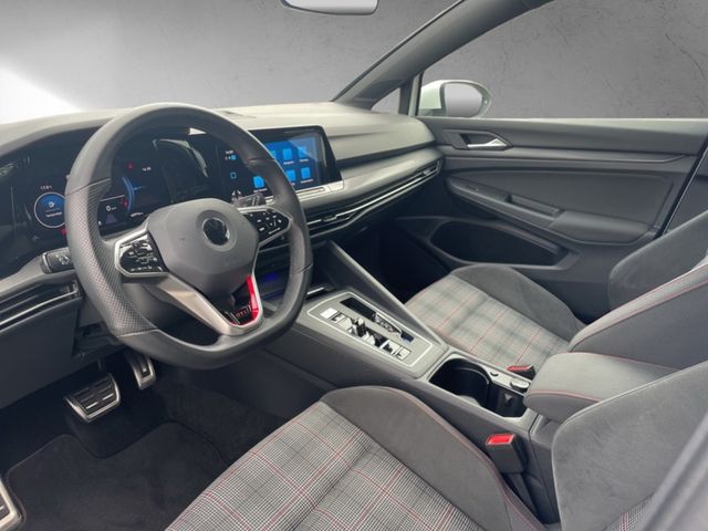 Volkswagen Golf VIII 2.0 TSI DSG GTI LED-PLUS CAM SHZ PDC
