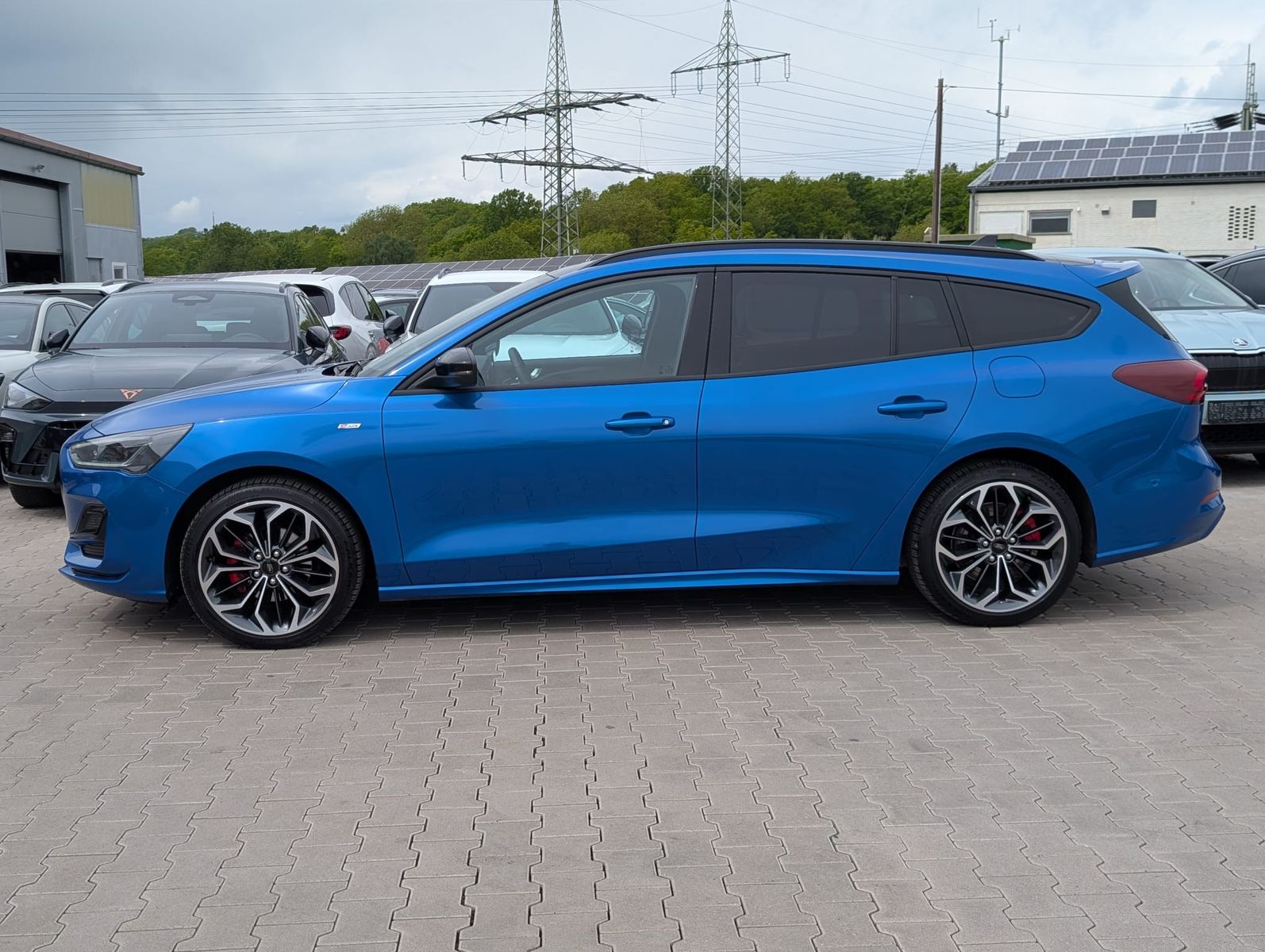 Fahrzeugabbildung Ford Focus 1.0 ST-Line X MATRIX*B&amp;O*ACC*KAM*APP*LHZ