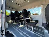 Volkswagen CRAFTER 2.0 TDI 9 SITZER AUTOMATIK KLIMAAUTO PDC - Volkswagen Crafter mit Diesel-Antrieb: Kleinbus, Sitzer