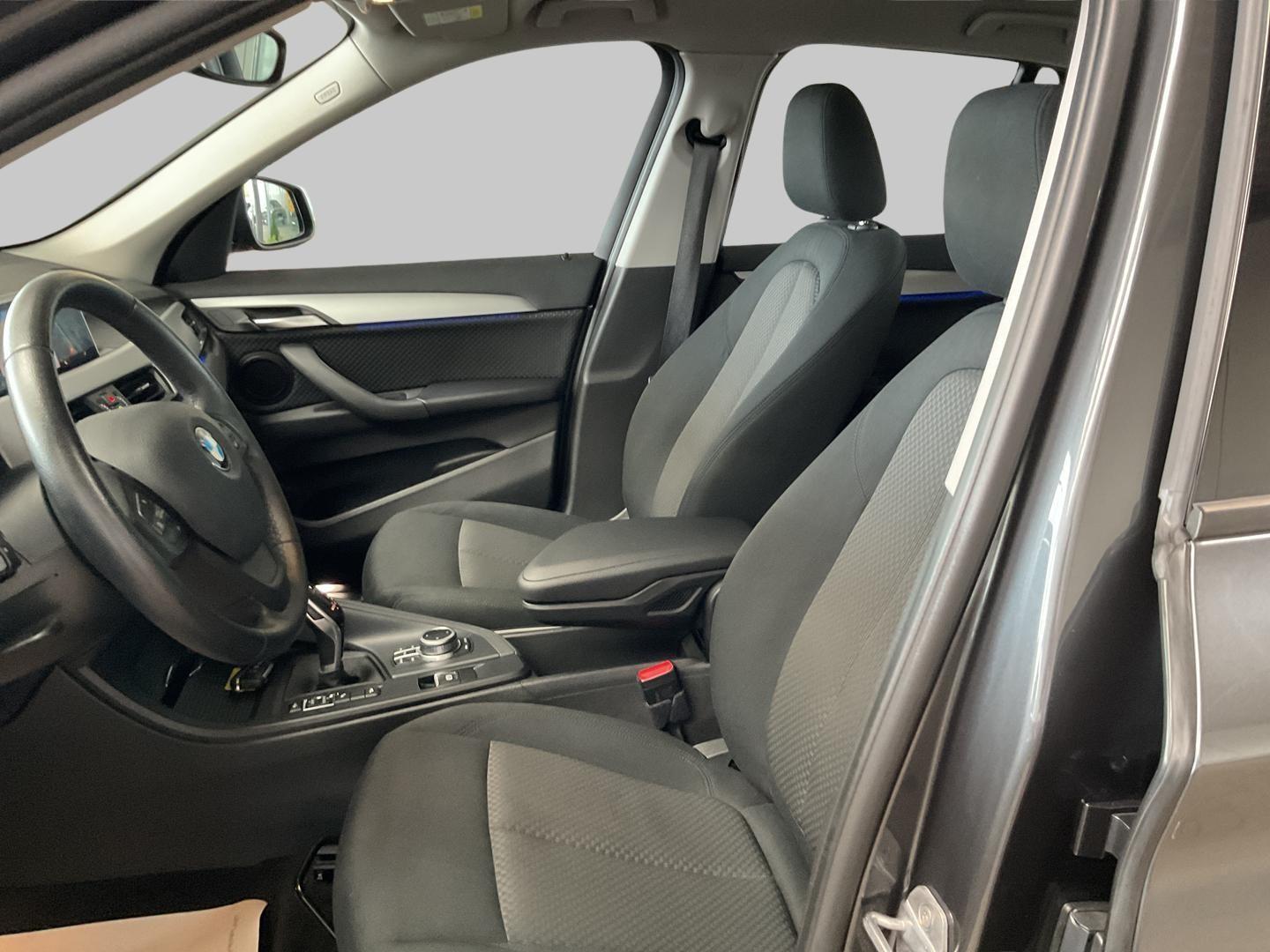 BMW X1 xDrive 20i Navi LED el-Heckklappe Klimaautom 