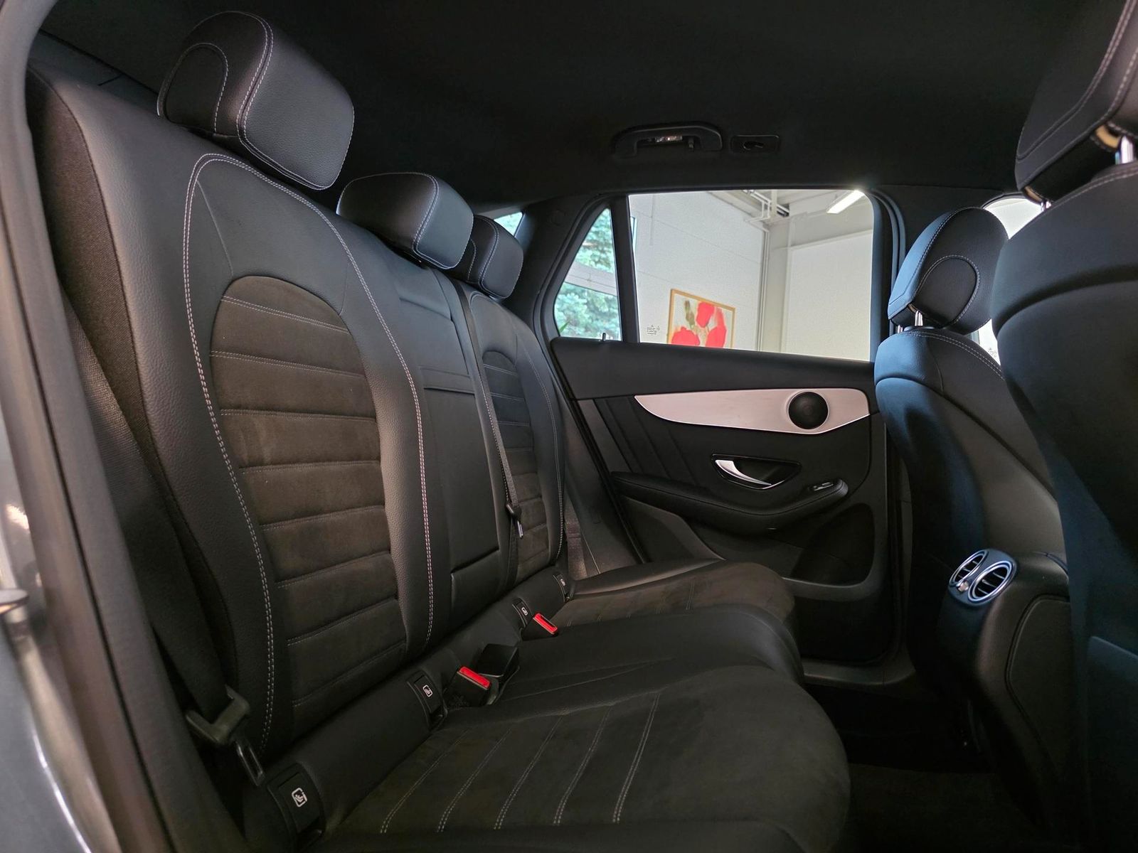 Fahrzeugabbildung Mercedes-Benz GLC 200 4M AMG/Night/Spur/Virtual/Ahk 155 kW ...