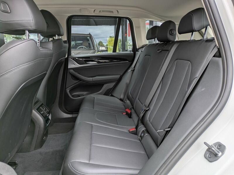 BMW X3 xDrive20d LED. Navi. SH. 18 Zoll. Park.Ass. foto 6
