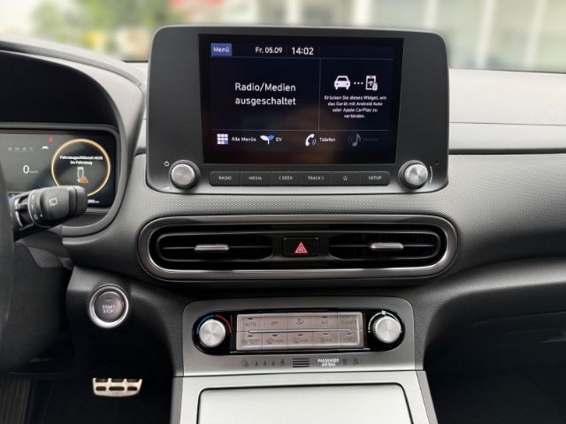 Fahrzeugabbildung Hyundai KONA Trend Elektro 2WD +KLIMA+CARPLAY+RFK+DAB+UV