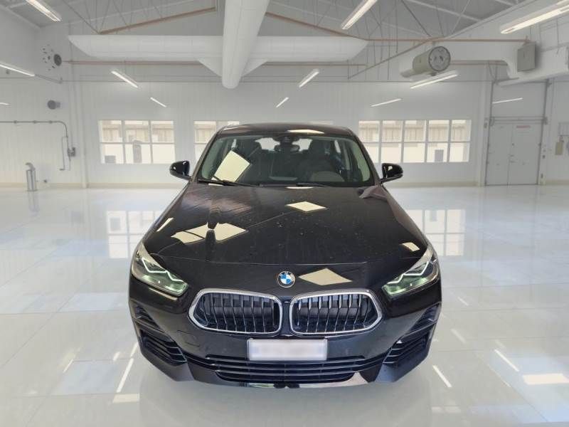 BMW X2 sdrive16d Business X auto imagem 2