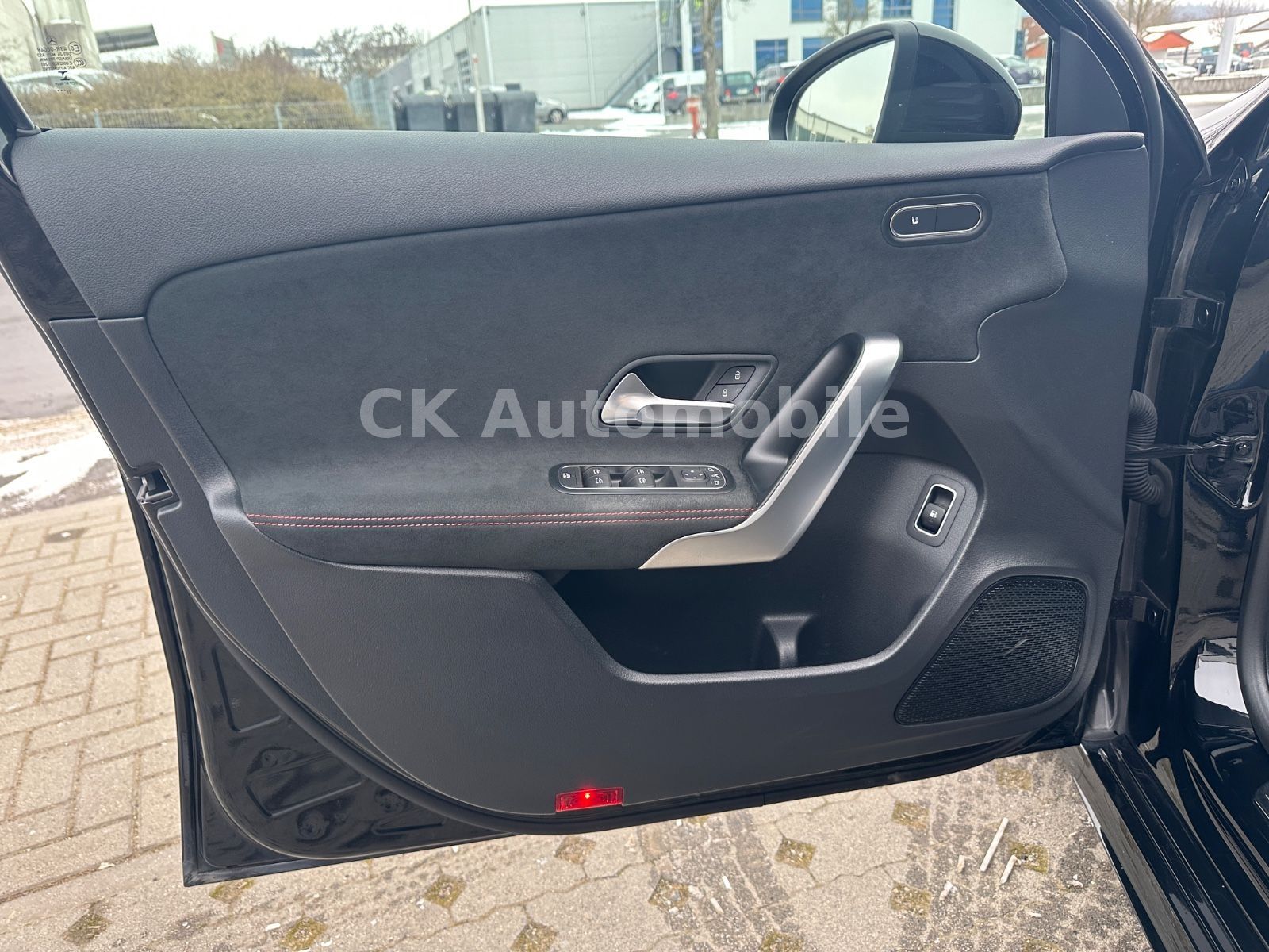 Fahrzeugabbildung Mercedes-Benz A 250e AMG-Line/Night-Paket/Navi/LED/Kamera