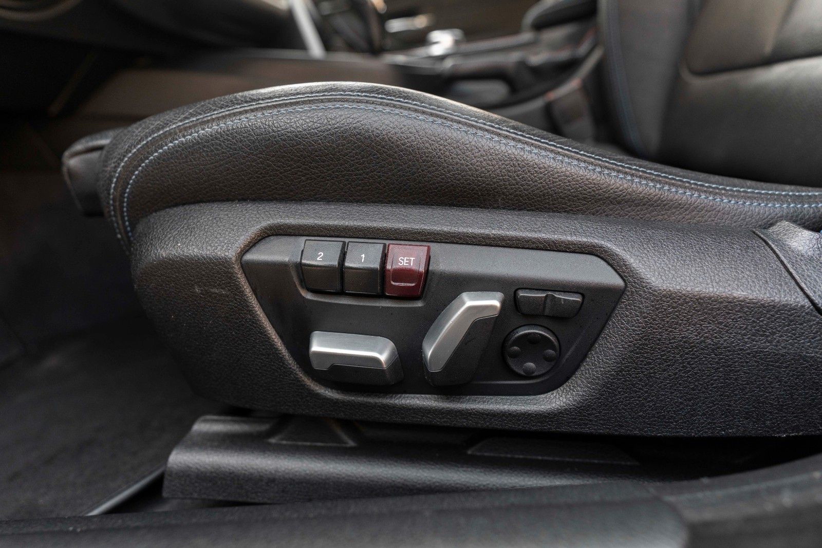 Fahrzeugabbildung BMW 440IX GC M-PERFORMANCE HUD H&K LED CARPLAY TOTW
