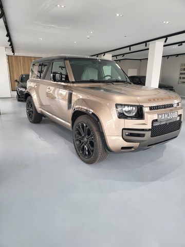 Land Rover Defender 4.4 P635 110 OCTA