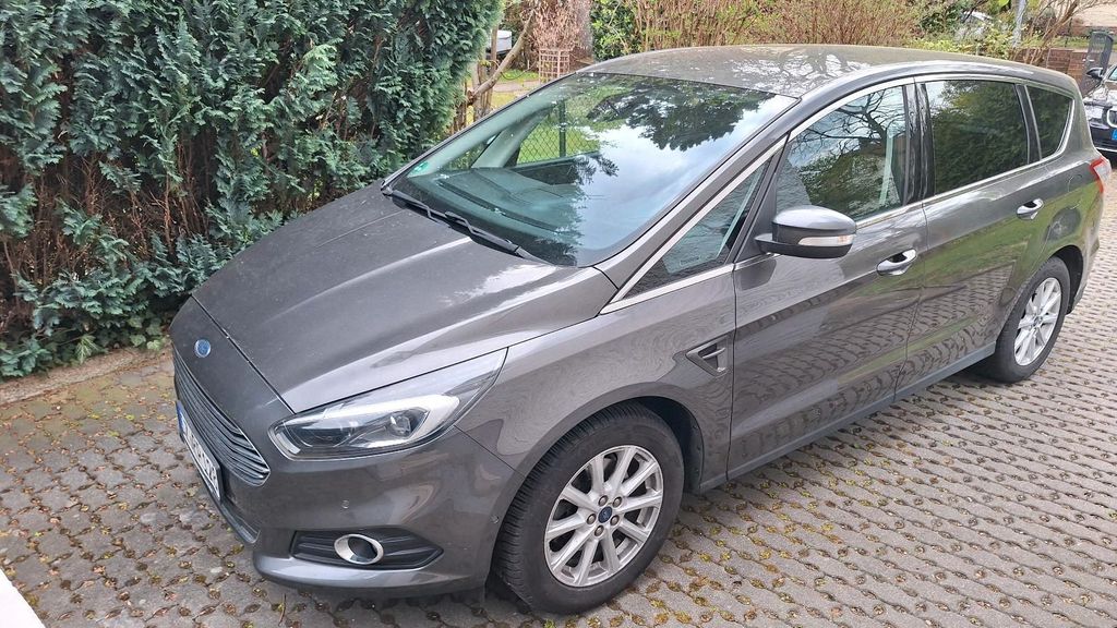 Image of Ford S-Max