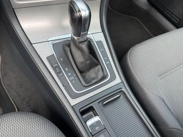 Volkswagen Golf - 12