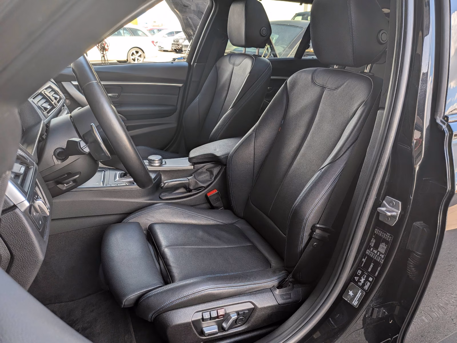 BMW 340i xDrive M-Paket h&k Leder Virtual Pano KeyGo