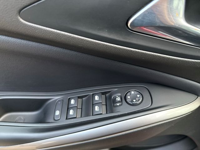 Grandland Ultimate 1.6 Turbo Plug-in-Hybrid NAVI