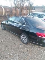 Mercedes-Benz E 220 - Mercedes-Benz 220: 220e