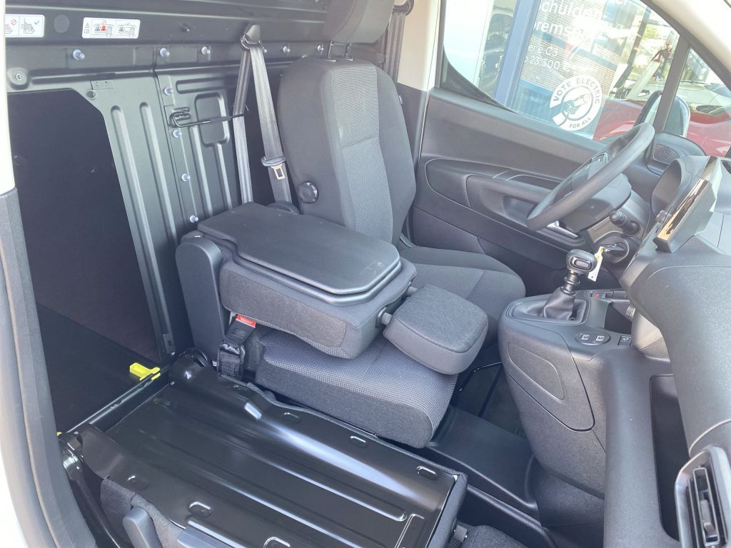 Fahrzeugabbildung Citroën Berlingo 1.5 Diesel 100 Lang *Laderaumv*Rückfahr