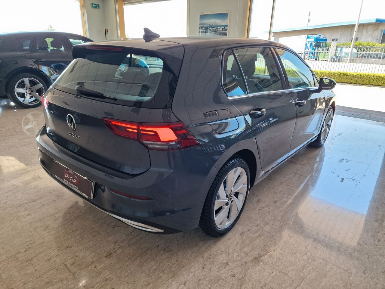 Volkswagen VW Golf 2.0 TDI DSG Style imagem 3