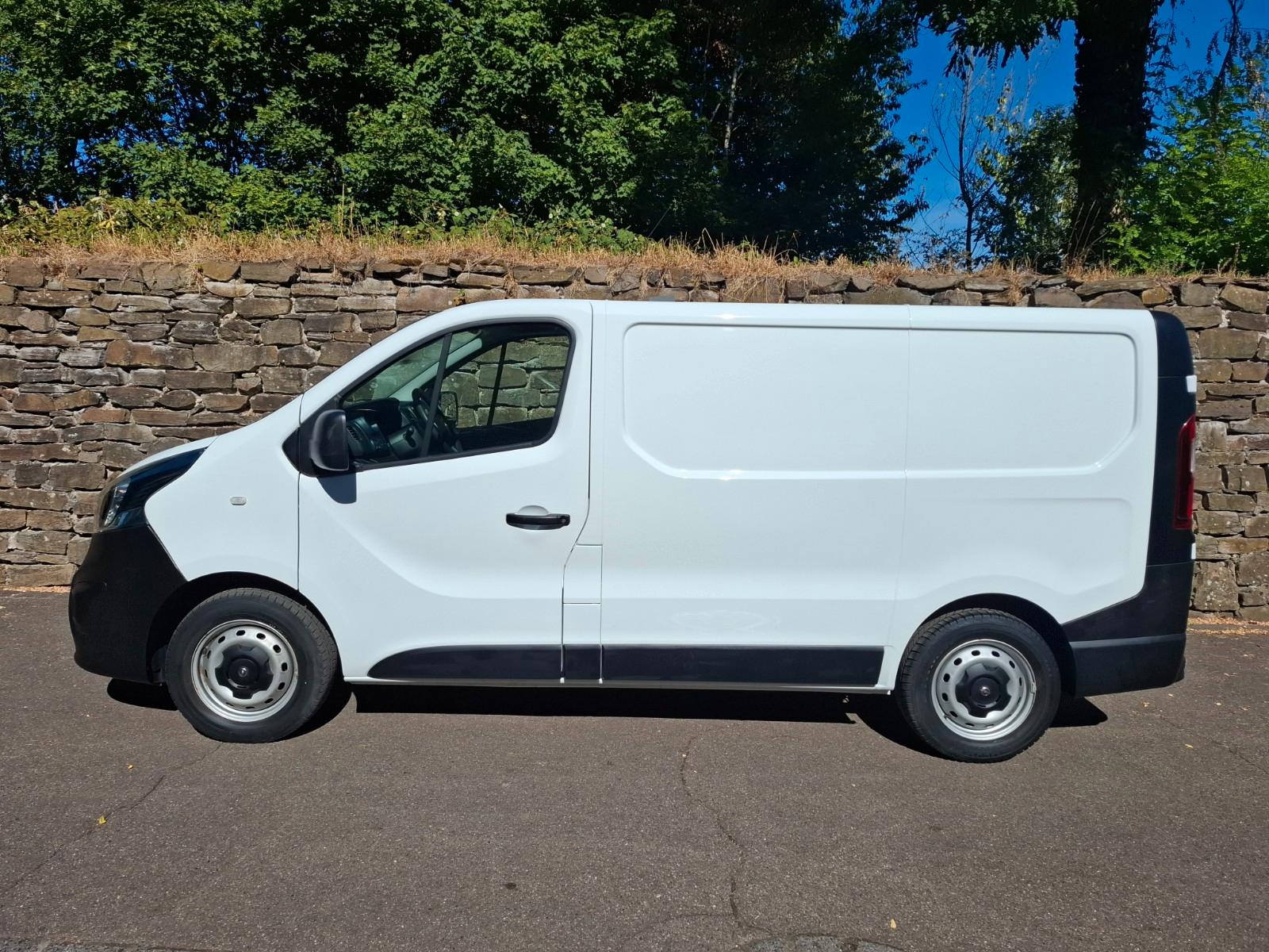 Opel Vivaro 2.9 L1H1 Kasten Navi Klima PDC Sortimo