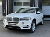 BMW X5 xDrive40e LED NaviProf Pano Head-Up RüKamera - BMW X5 mit Hybrid-Antrieb