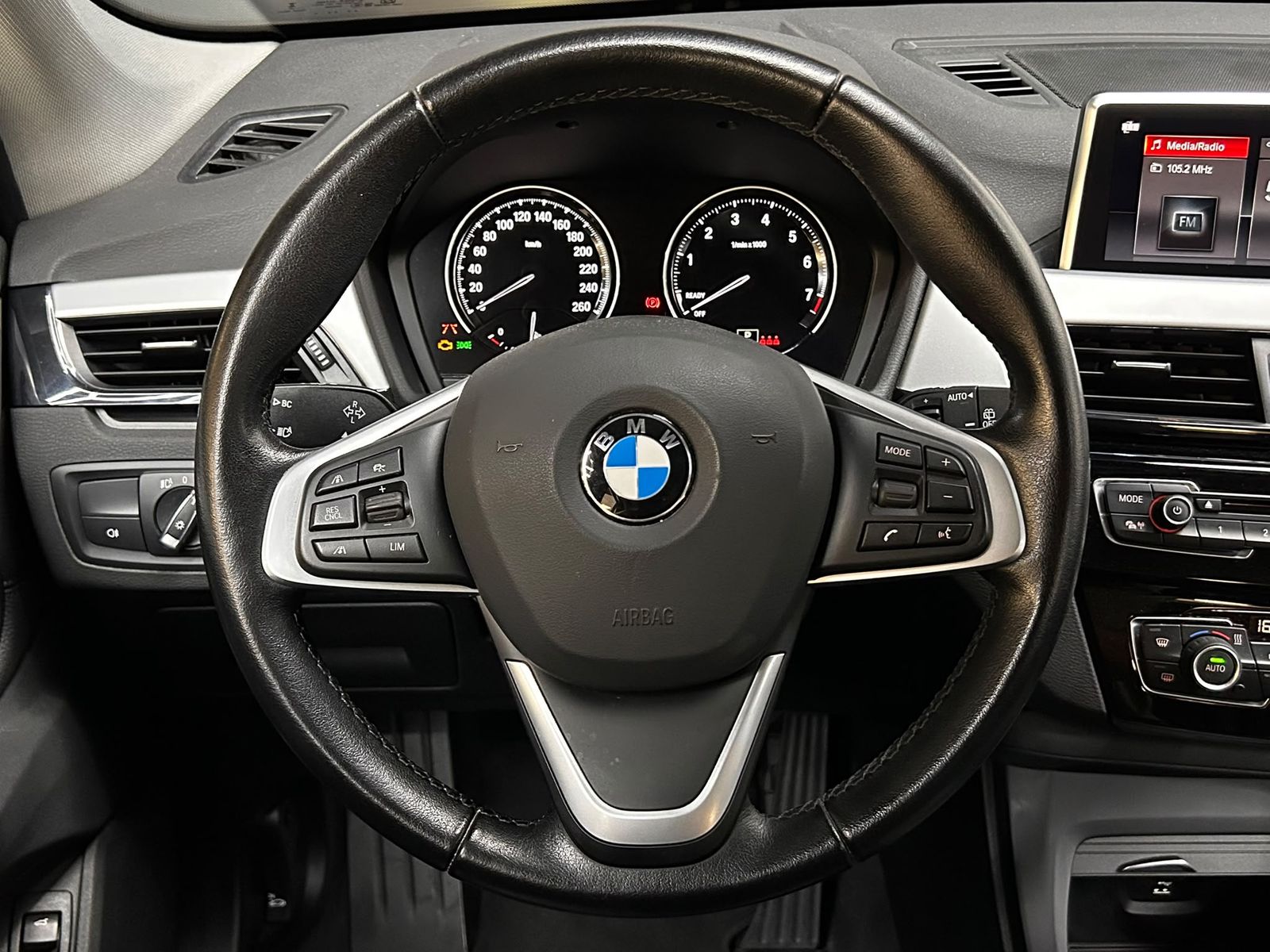 Fahrzeugabbildung BMW X1 25e xDr Advant LEDER+LED+NAVI+SHZ+ACC+PDC+MF+