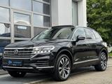 Volkswagen TOUAREG 3.0TSi e-HYBRID 4M*ELEGANCE*PANO*LUFT*21 - Volkswagen Touareg mit Hybrid-Antrieb