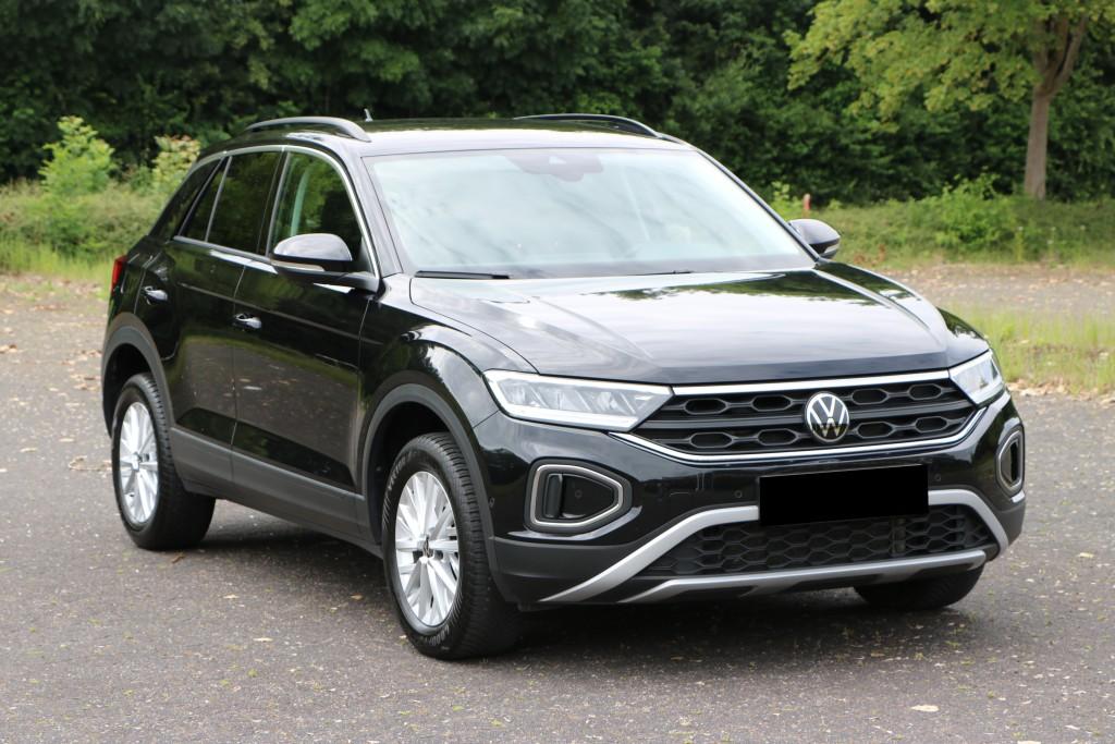 Volkswagen T-Roc Life DSG 2xPDC LED SHZ Digital Cockpit DAB