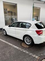 BMW 1er - 2011 Baujahr - 123.305 Km - weiß... - BMW 123 Gebrauchtwagen