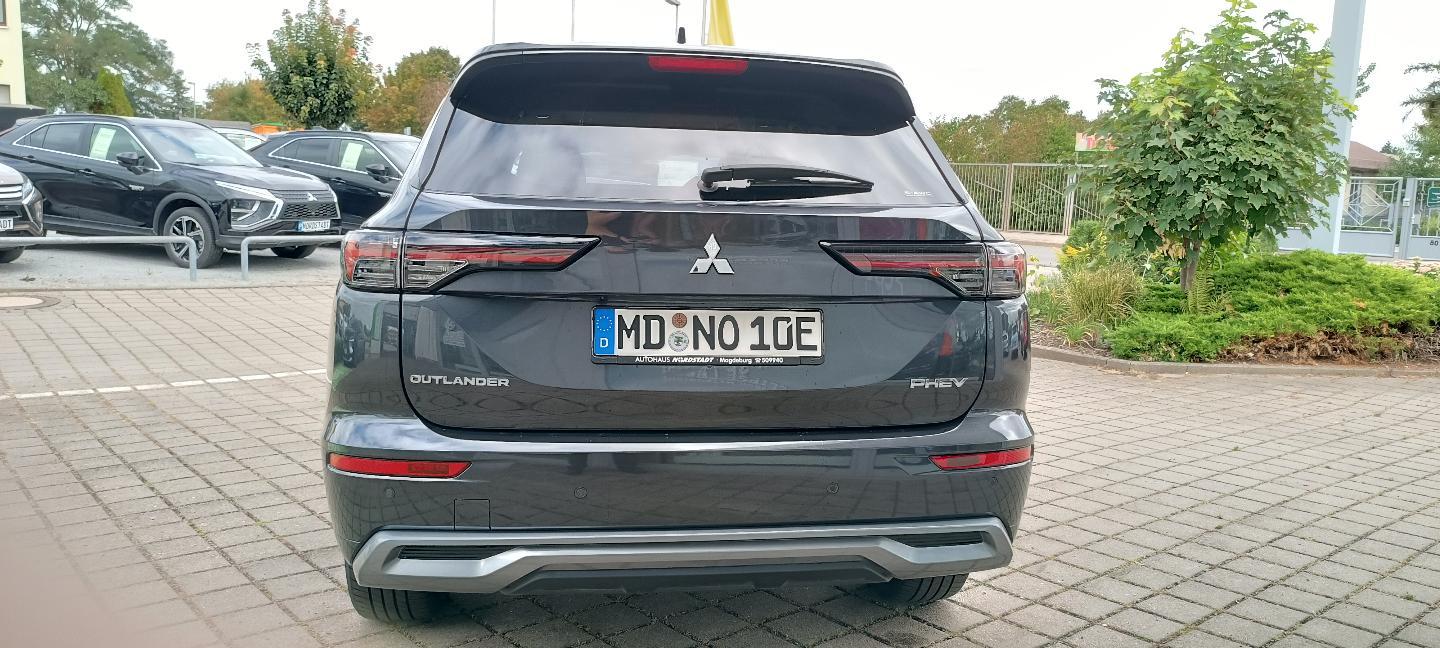 Mitsubishi Outlander 2.4L PHEV TOP 2-Farb