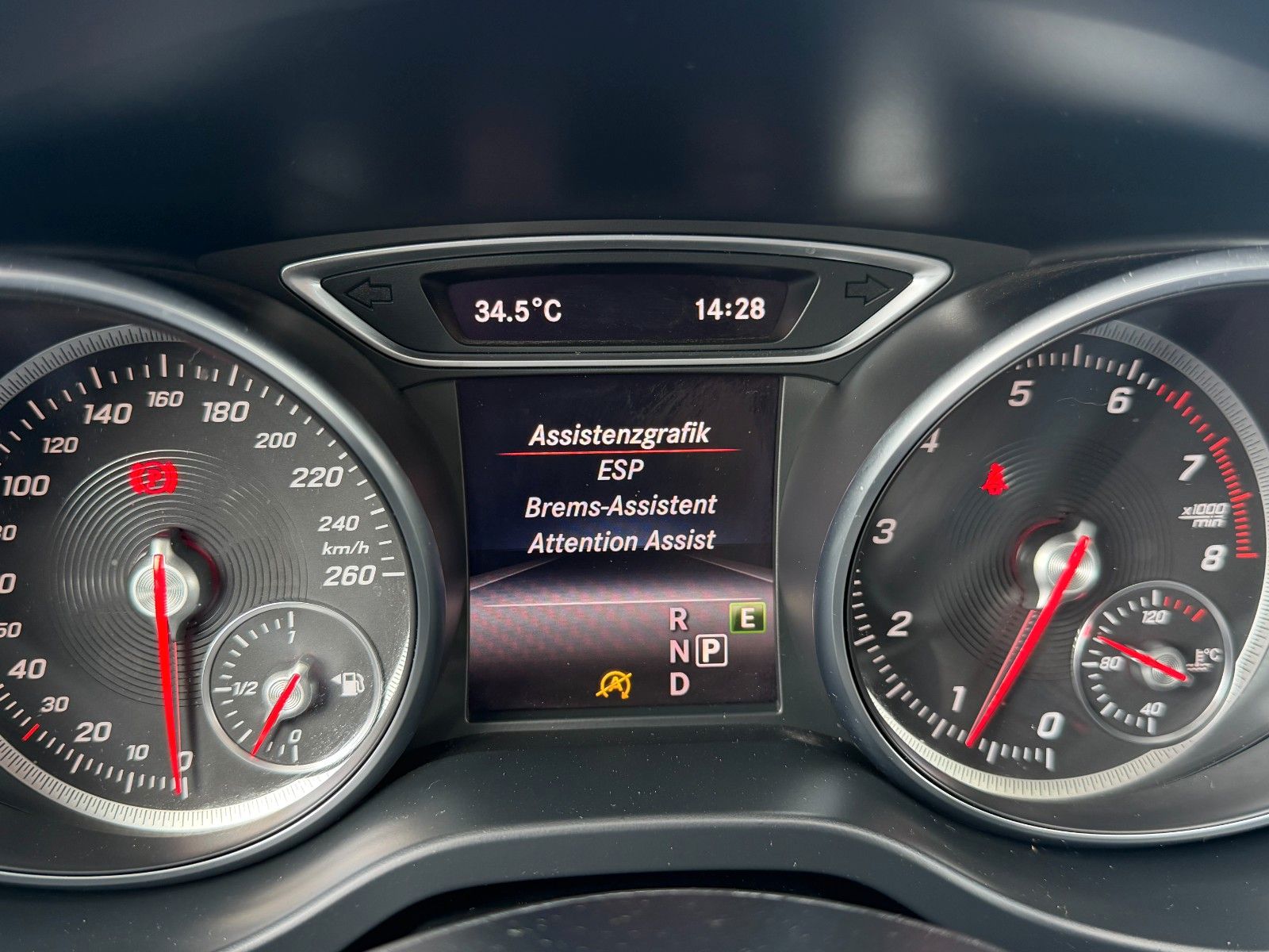 Mercedes-Benz CLA 200 AMG Edition PANO KAMERA LED Ambiente foto 20