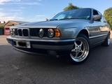 BMW e34 525i Klassiker im Top Zustand - BMW 525: Limousine, E34