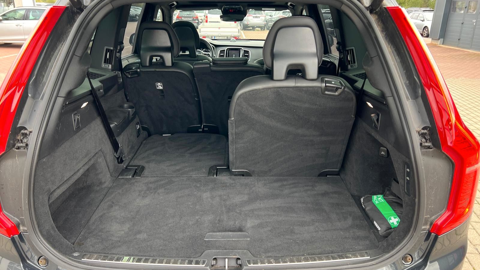 Fahrzeugabbildung Volvo XC90 T8 PHEV AWD R Design*360°*Massage*LUFT*B&W*