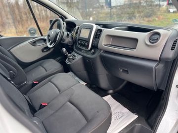 Renault Trafic - 10