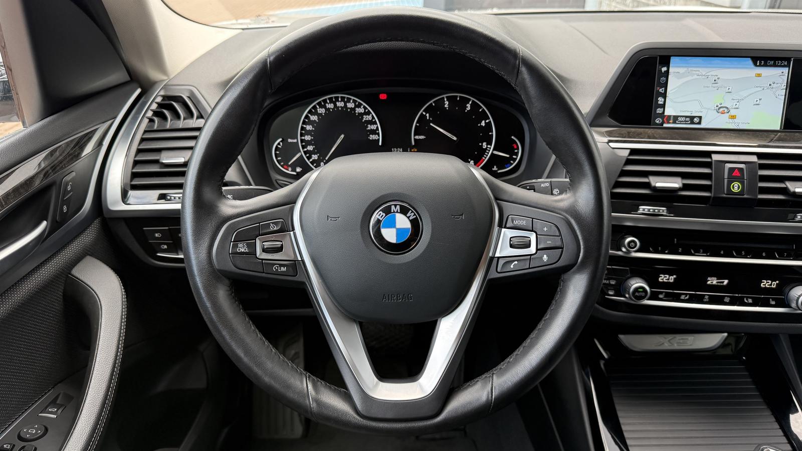BMW X3 xDrive20d xLine LED Navi Komfortzg SHZ PDC Te