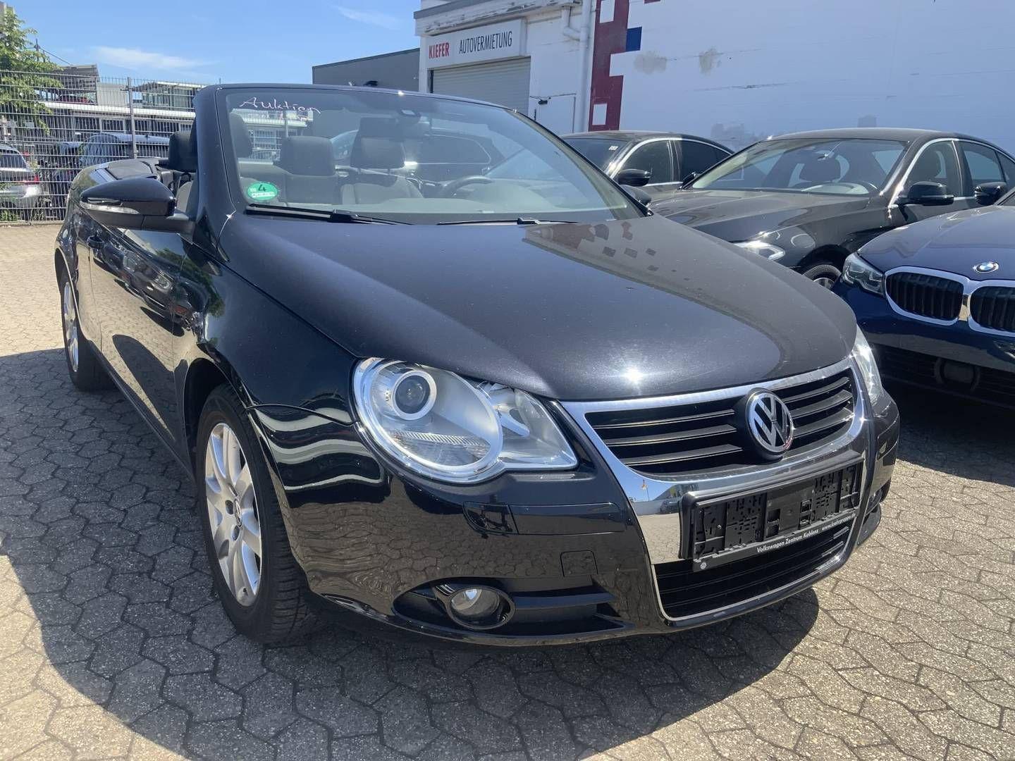 Volkswagen Eos 1,4 TSI Cabrio nur 32.800KM!!/Sitzheiz/2Hand