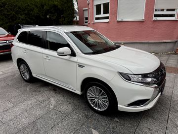 Mitsubishi Outlander - 5