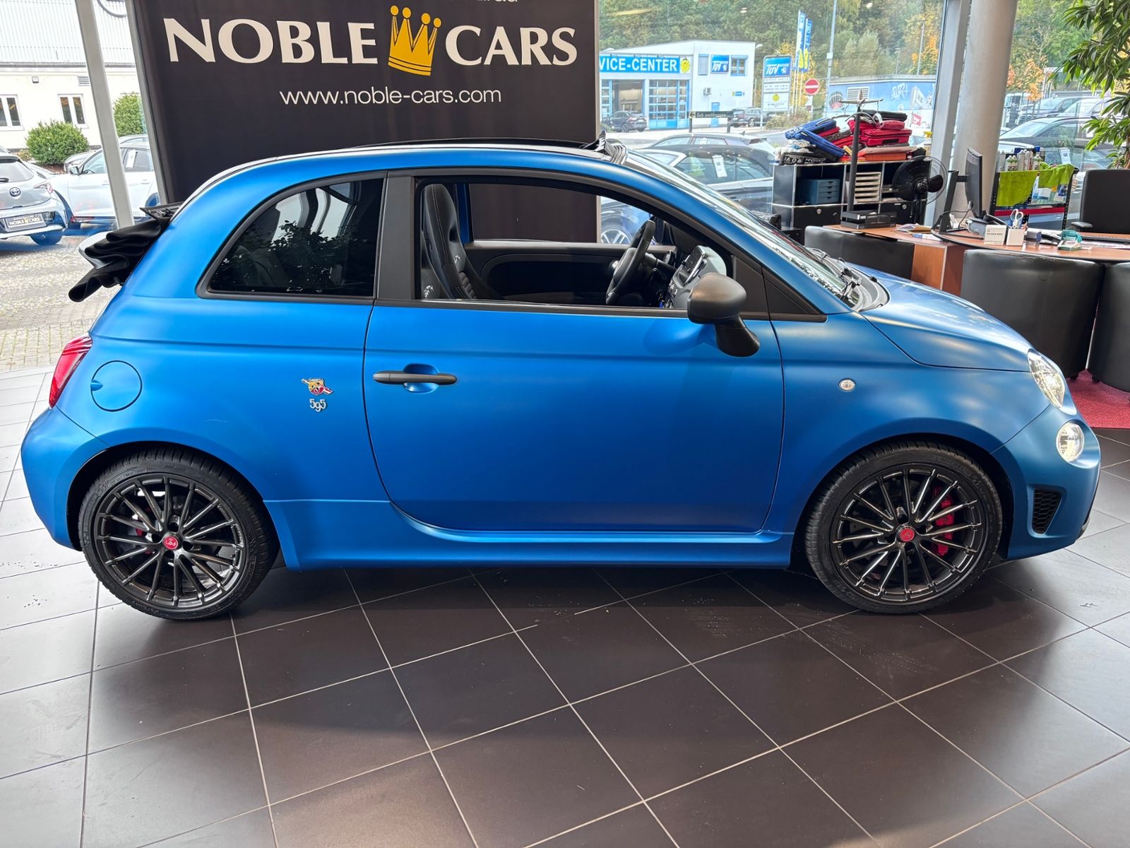 Fahrzeugabbildung Abarth 595C  Competizione BEATS XENON NAVI