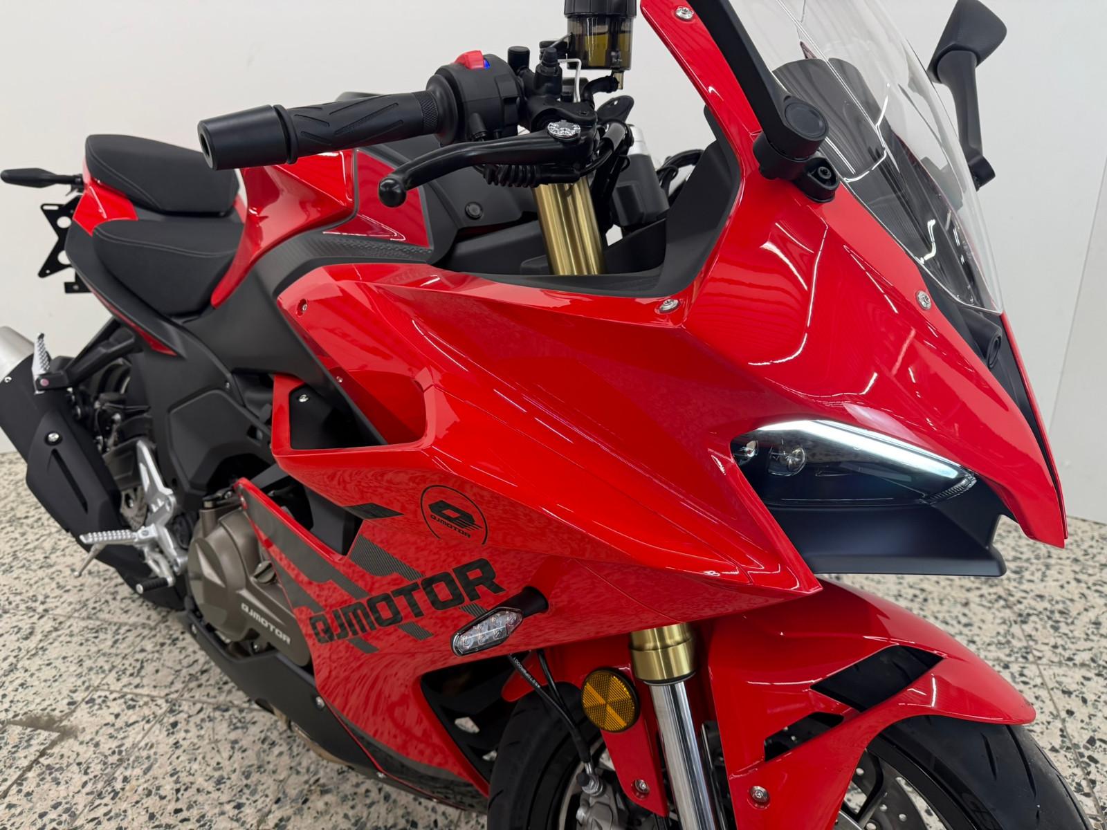 QJ Motor SRK 600 RS ABS  A1 35KW  Versand deutschlandweit