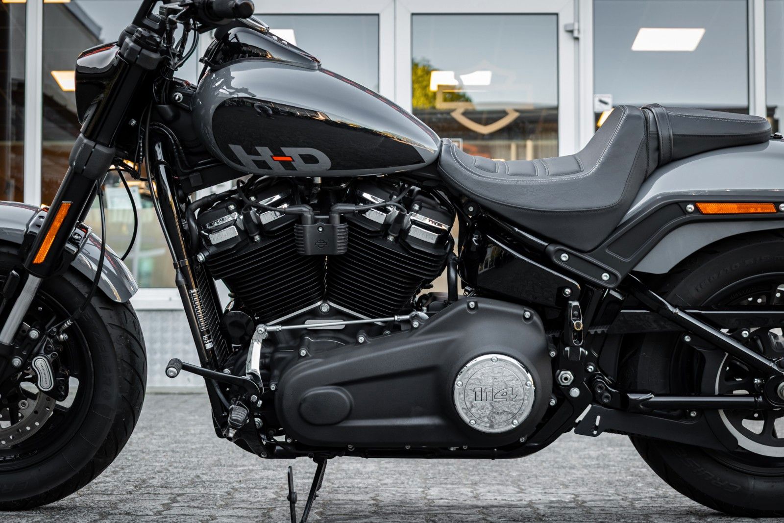 Fahrzeugabbildung Harley-Davidson FXFBS FAT BOB 114 CUI SOFTAIL - JEKILL&HYDE -