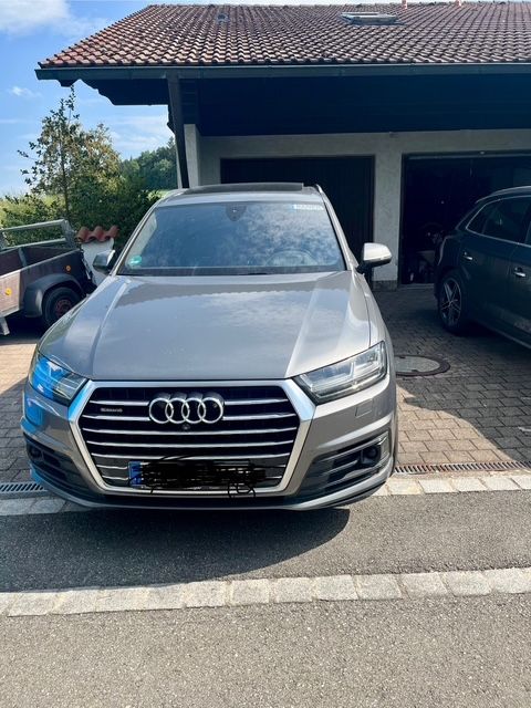Image of Audi Q7