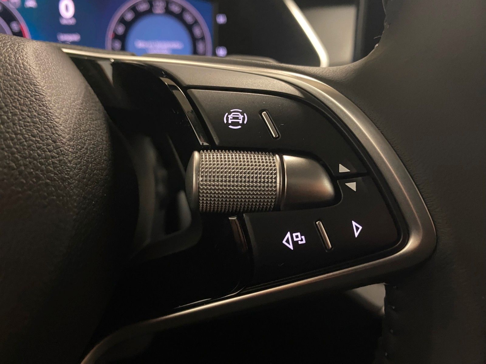 Fahrzeugabbildung SKODA Octavia 1.5 TSI MHEV DSG Selection+KAMERA+ACC+BC