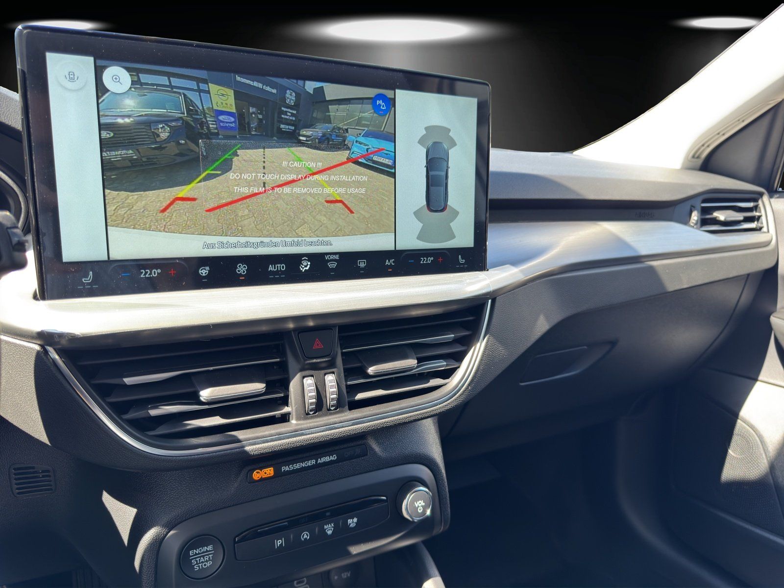 Fahrzeugabbildung Ford Focus Turnier Titanium Edition AUTOMATIK/SHZ/LED