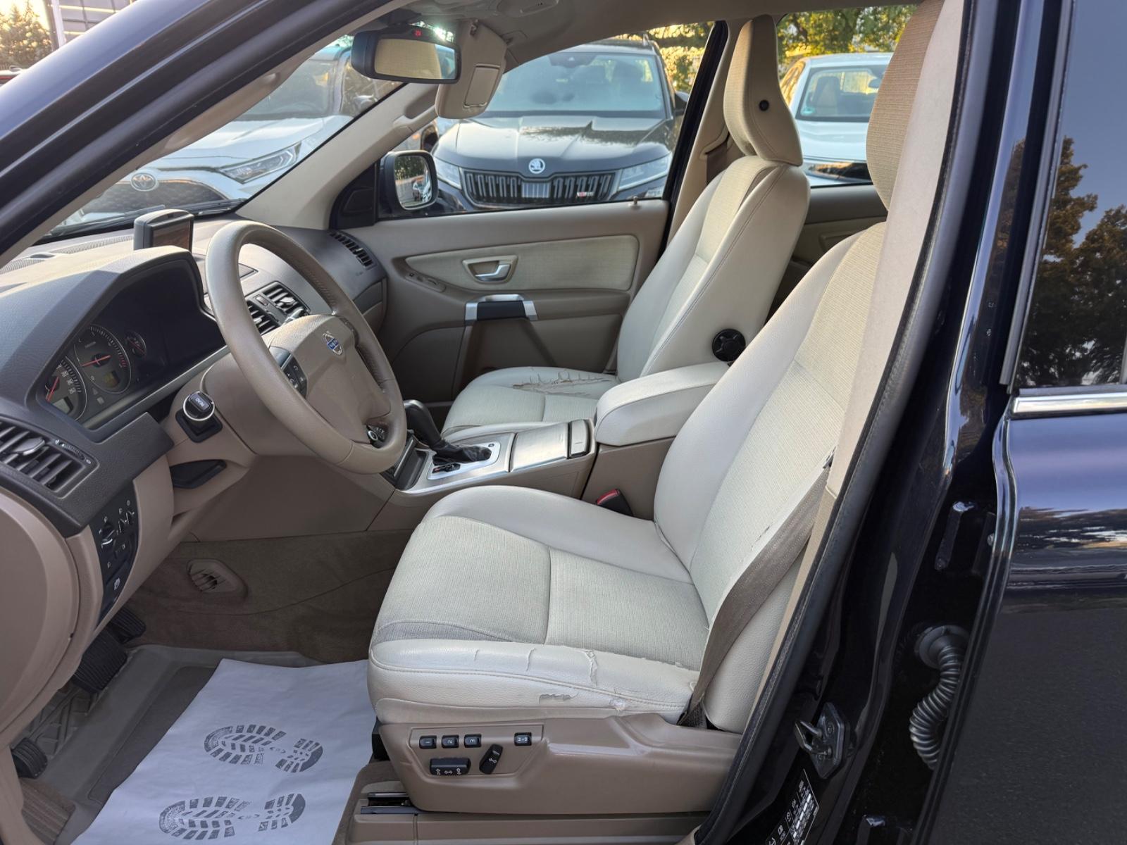 VOLVO XC90 - D5 185 CV - 7PL - CARNET ENTRETIEN