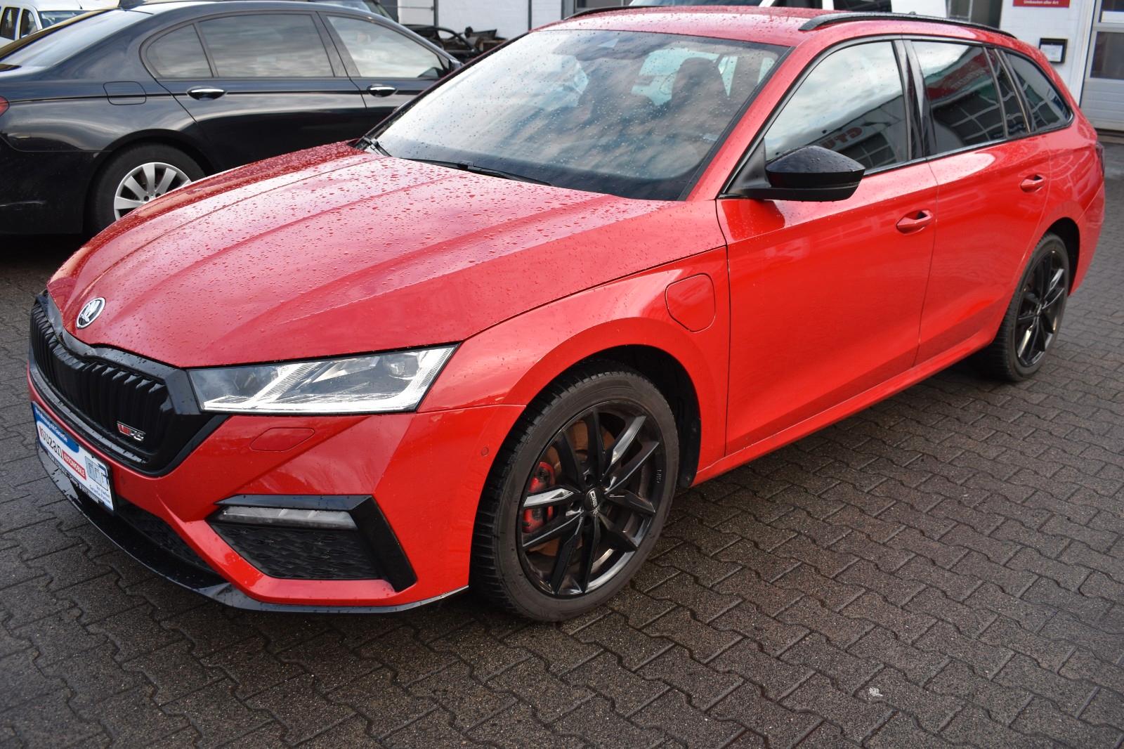 Skoda Octavia Combi RS First Edition iV *BESCHÄDIGT*