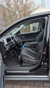 Hyundai IONIQ 5 Uniq - Topzustand - schwarze Hyundai IONIQ 5