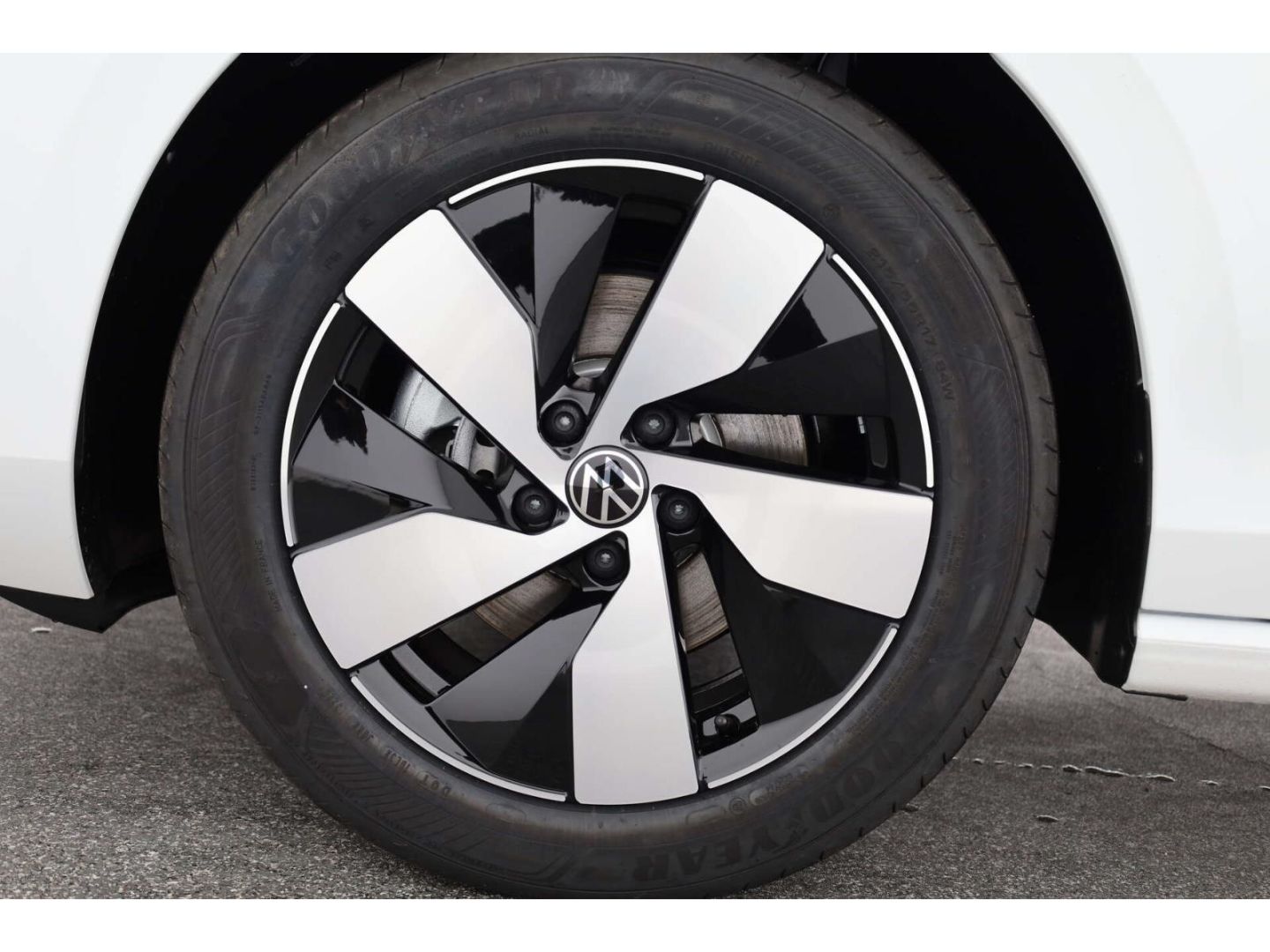 Volkswagen Passat - Bild 8
