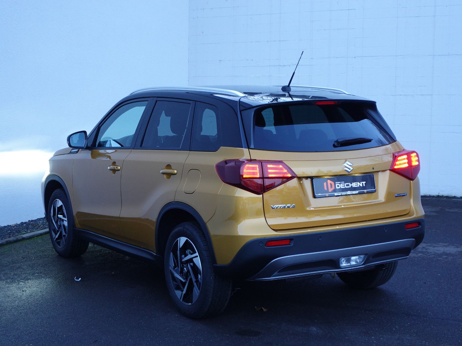 Fahrzeugabbildung Suzuki Vitara 1.5 AT AllGrip Comfort+  NAVI,Schiebedach