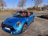 MINI Cabrio Cooper S - MINI Cooper S Cabrio mit Benzin-Antrieb: Kleinwagen, Schaltgetriebe