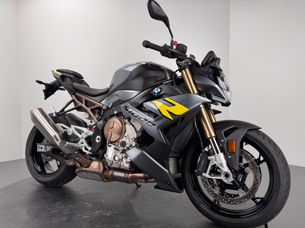 Fahrzeugabbildung BMW S1000 R *NEUWERTIGER *1. HAND
