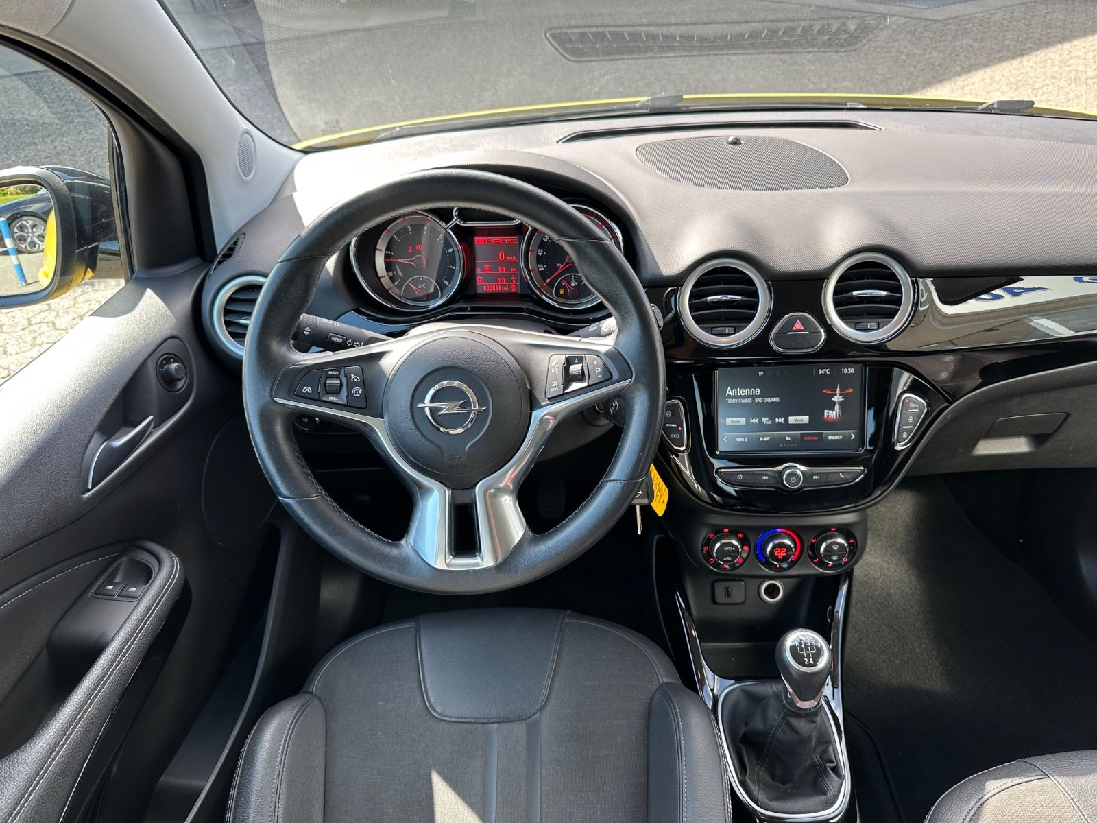 Fahrzeugabbildung Opel Adam 1.4 Slam Sport/IntelliLink/Parkpilot/Totwnk