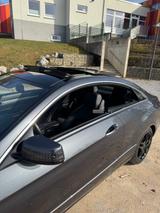 Mercedes-Benz E 200 Coupé  - Mercedes-Benz E 200: Coupe