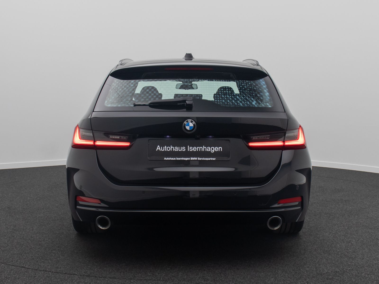 Fahrzeugabbildung BMW 330i Panoram Kamera HUD DAB H/K Komfort Alarm