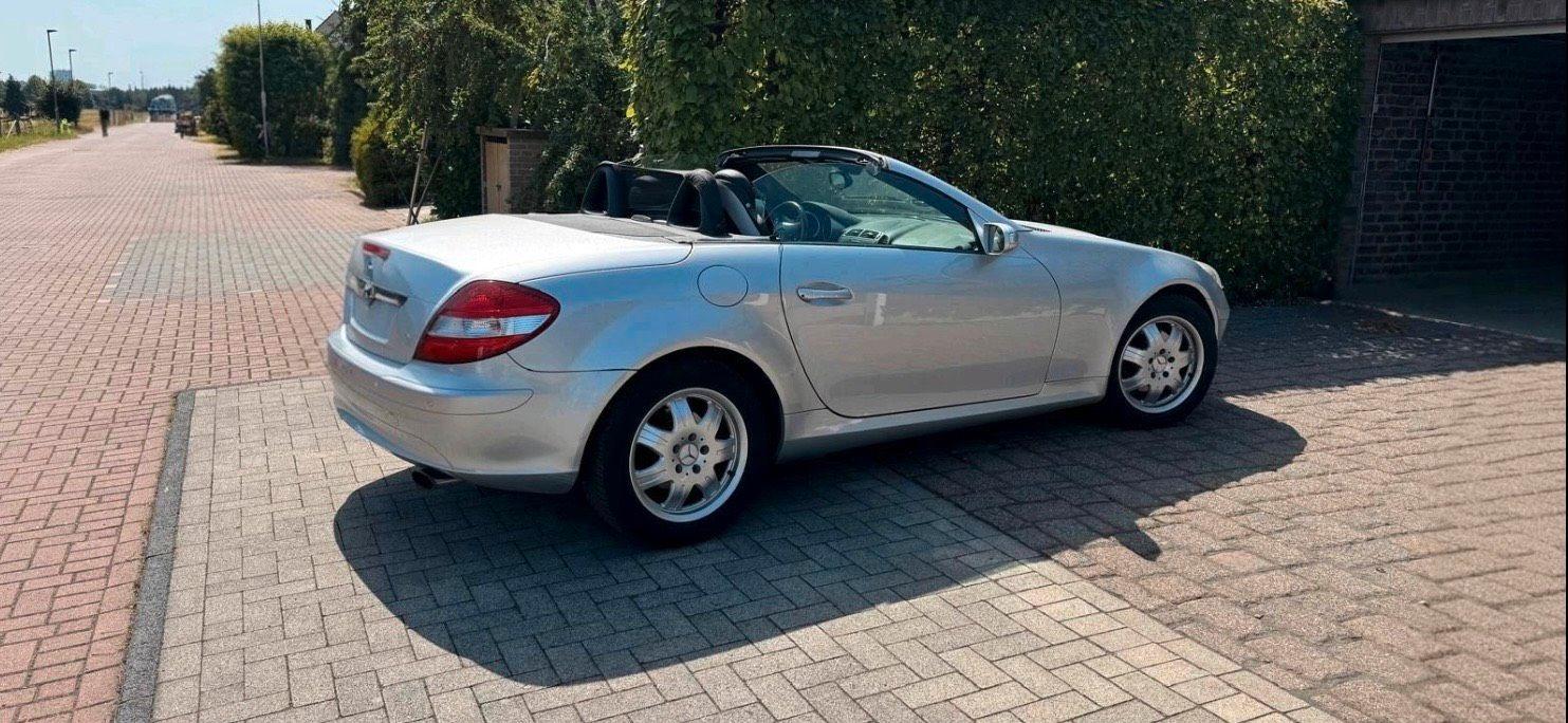 Mercedes-Benz SLK 200